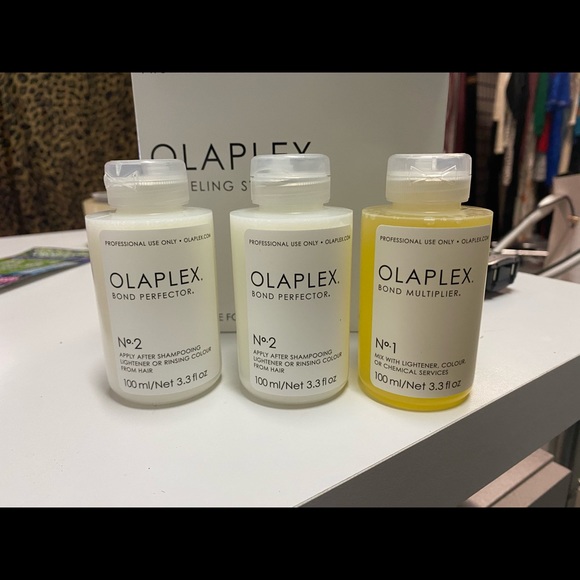 Professional Olaplex Stylist Kit - Picture 2 of 3